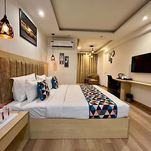 The Rainbow Retreat By Divine Hospitality